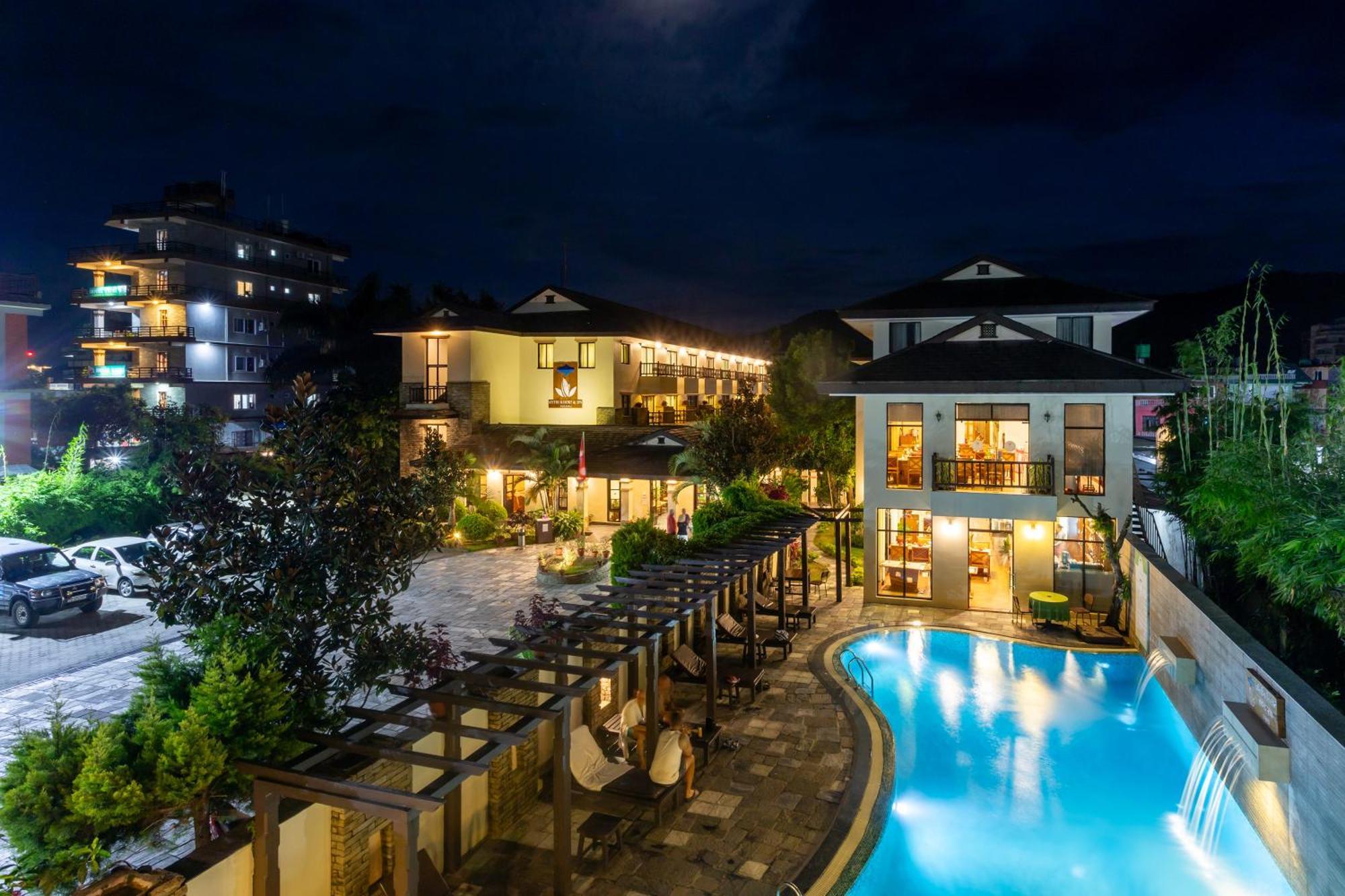 Atithi Resort & Spa Pokhara Esterno foto