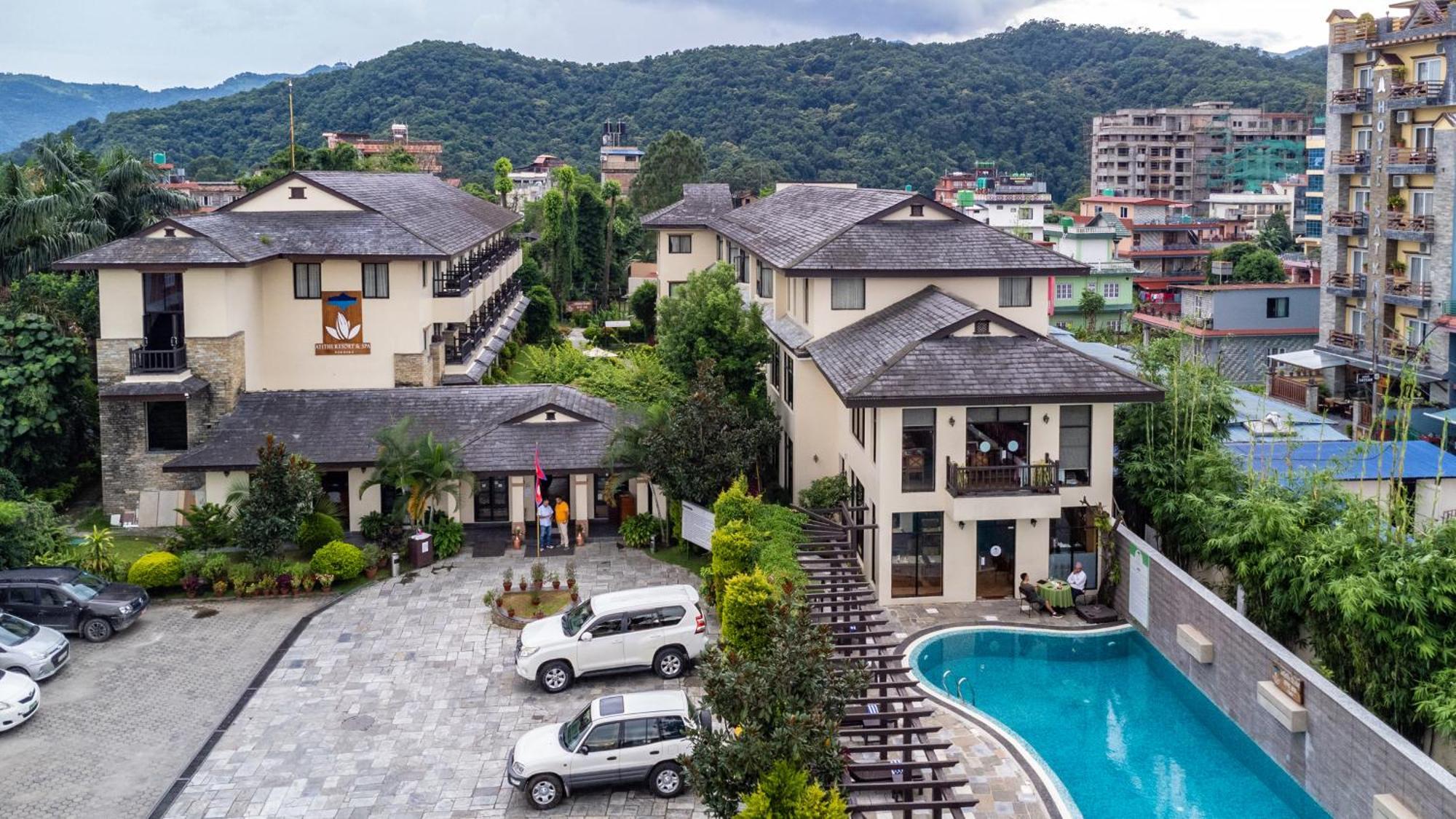 Atithi Resort & Spa Pokhara Esterno foto
